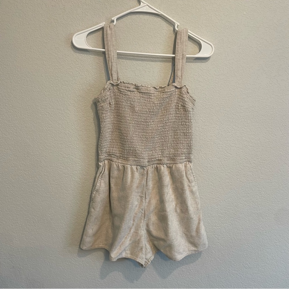 Abercrombie & Fitch Smocked Linen Blend Romper Tan Size M - Picture 2 of 12